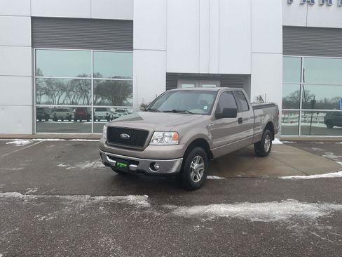 Used 2006 Ford F150 XLT image 1