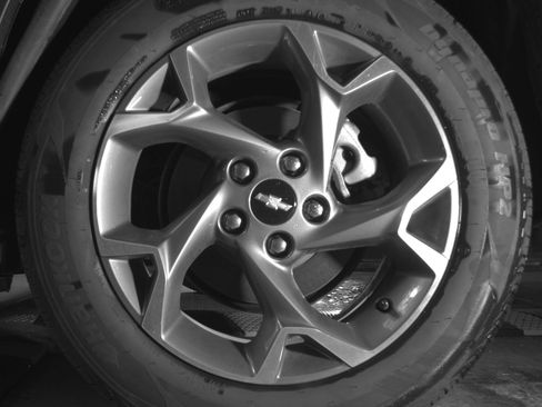 Used 2025 Chevrolet Trax LT FWD image 14