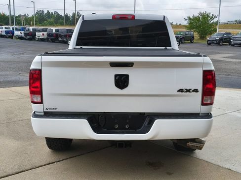Used 2018 RAM 1500 Express w/ Express Value Package AWD/4WD image 15