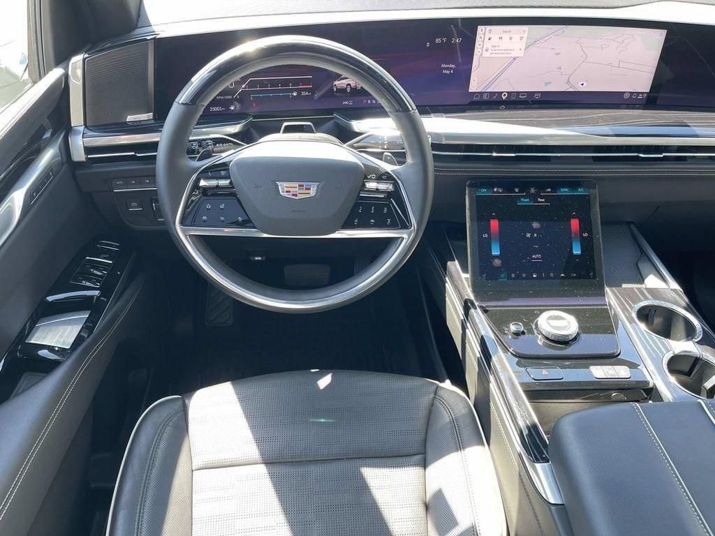 Certified 2025 Cadillac Escalade Sport AWD/4WD image 14