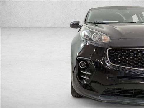 Used 2017 Kia Sportage EX image 12