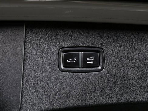Certified 2023 Porsche Cayenne Platinum Edition AWD/4WD image 33