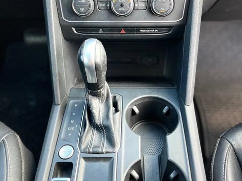 Used 2021 Volkswagen Atlas SE FWD image 21