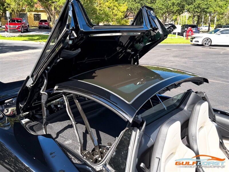 Used 2024 McLaren 750S Spider RWD image 61