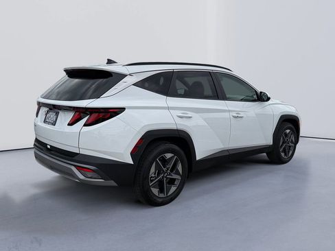 New 2026 Hyundai Tucson SEL FWD image 3