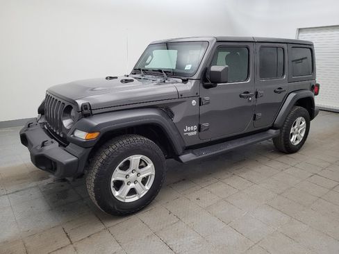Used 2019 Jeep Wrangler Unlimited Sport S image 2