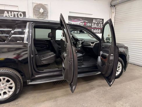 Used 2017 GMC Yukon XL SLT AWD/4WD image 34