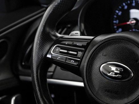 Used 2018 Kia Stinger GT image 18