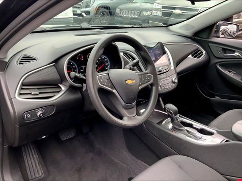 Used 2022 Chevrolet Malibu LT FWD image 17