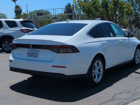 Certified 2023 Honda Accord LX image 6