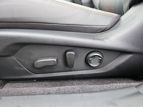 New 2026 Subaru Crosstrek 2.5i Limited w/ Crosstrek Mirror Package AWD/4WD image 28