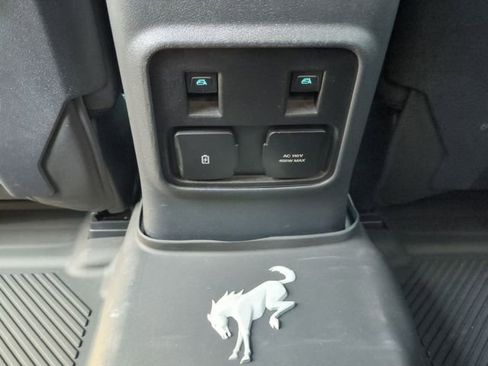 Used 2025 Ford Bronco Badlands AWD/4WD image 28