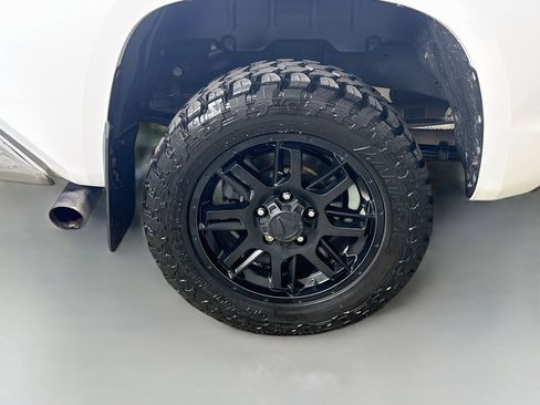 Used 2021 Toyota Tundra SR5 RWD image 32
