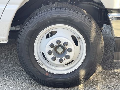 New 2026 Ford E-350 and Econoline 350 Super Duty w/ Power Equipment Group image 10