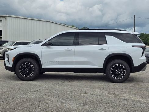 Used 2026 Chevrolet Traverse Z71 w/ Driver Confidence Package AWD/4WD image 2