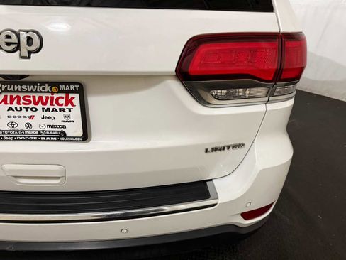 Used 2020 Jeep Grand Cherokee Limited w/ Premium Lighting Group image 18
