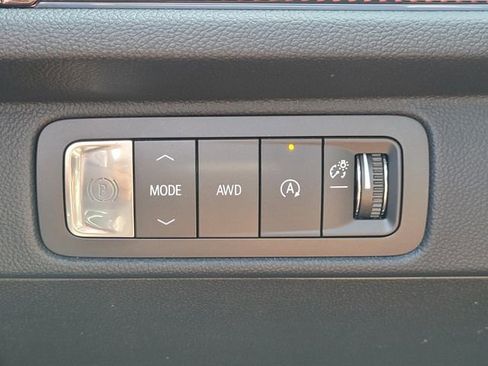 Used 2024 Chevrolet Traverse RS w/ LPO, Floor Liner Package image 32