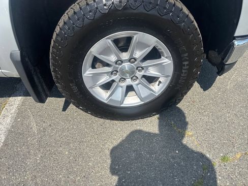 Used 2019 Chevrolet Silverado 1500 LT w/ All-Star Edition AWD/4WD image 19
