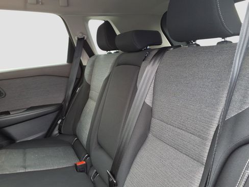 Used 2021 Nissan Rogue SV image 14