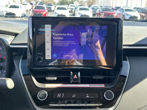 Certified 2025 Toyota Corolla LE image 24