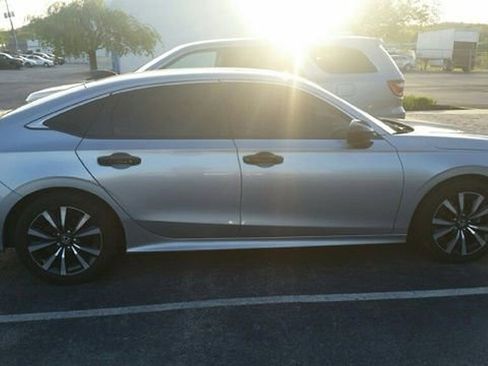 Used 2023 Honda Civic EX image 8