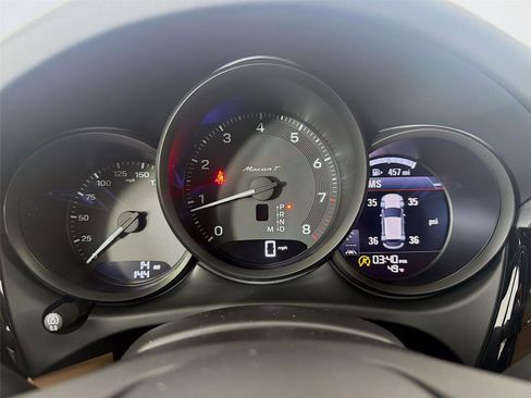 New 2026 Porsche Macan Turbo image 15