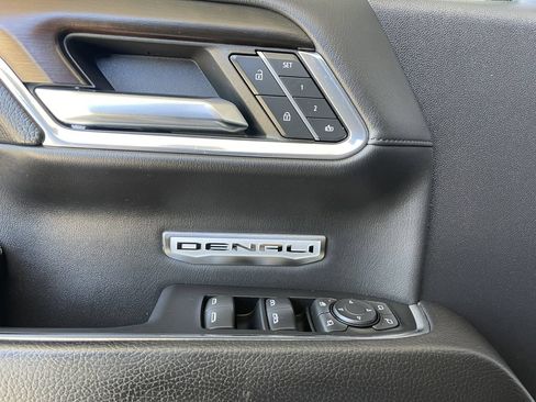 Used 2024 GMC Sierra 1500 Denali AWD/4WD image 9