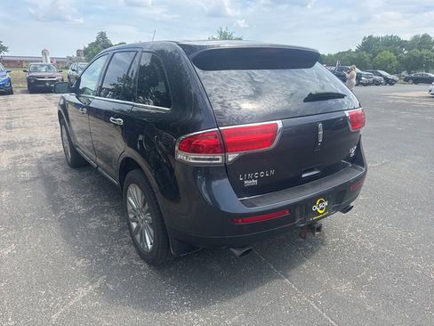 Used 2015 Lincoln MKX AWD w/ Equipment Group 102A image 6