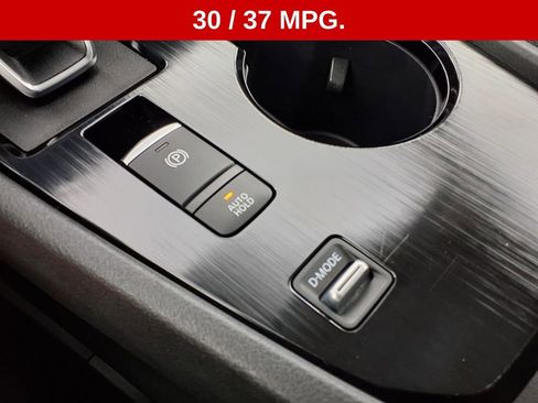 Used 2024 Nissan Rogue SV image 22