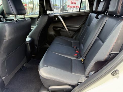 Used 2017 Toyota RAV4 SE FWD image 16