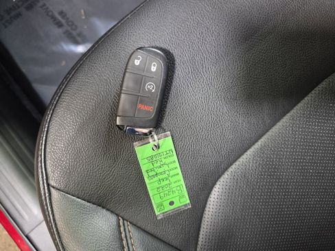 Used 2022 Jeep Compass Limited image 33