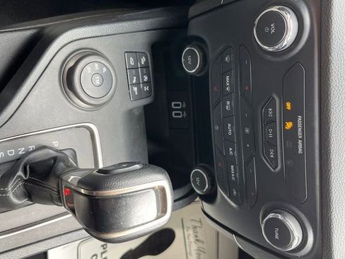 Used 2019 Ford Ranger XLT w/ Equipment Group 302A Luxury AWD/4WD image 16