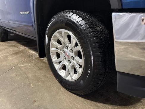 Used 2019 GMC Sierra 1500 SLE w/ SLE Value Package AWD/4WD image 5