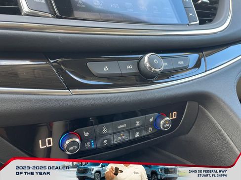 Used 2019 Buick Enclave Premium w/ Experience Buick Package image 31