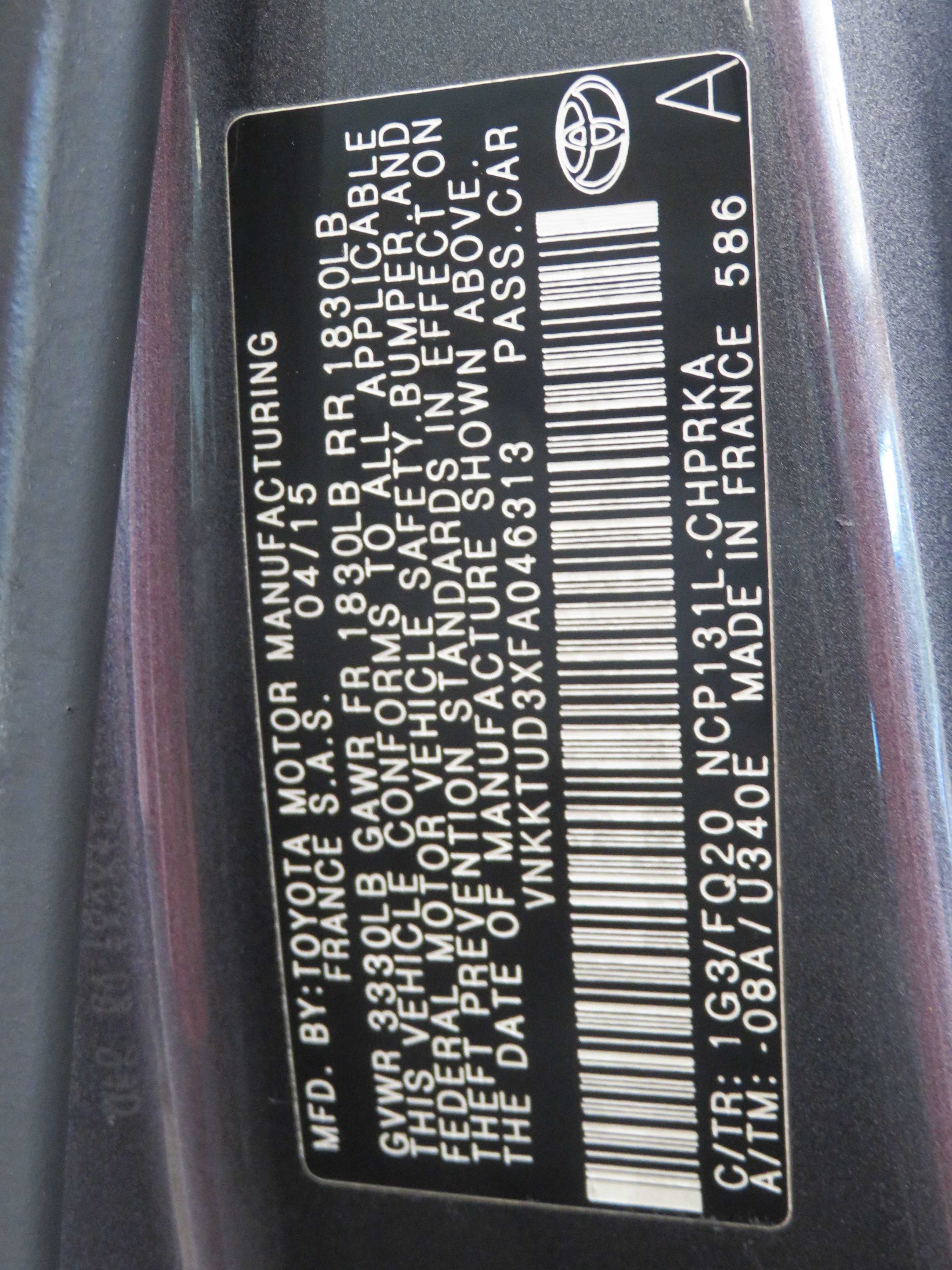 Used 2015 Toyota Yaris L FWD image 65