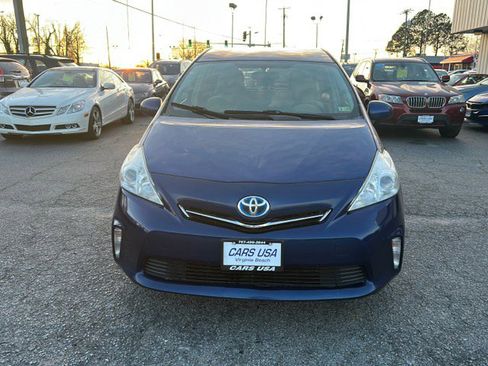 Used 2012 Toyota Prius V Two image 5