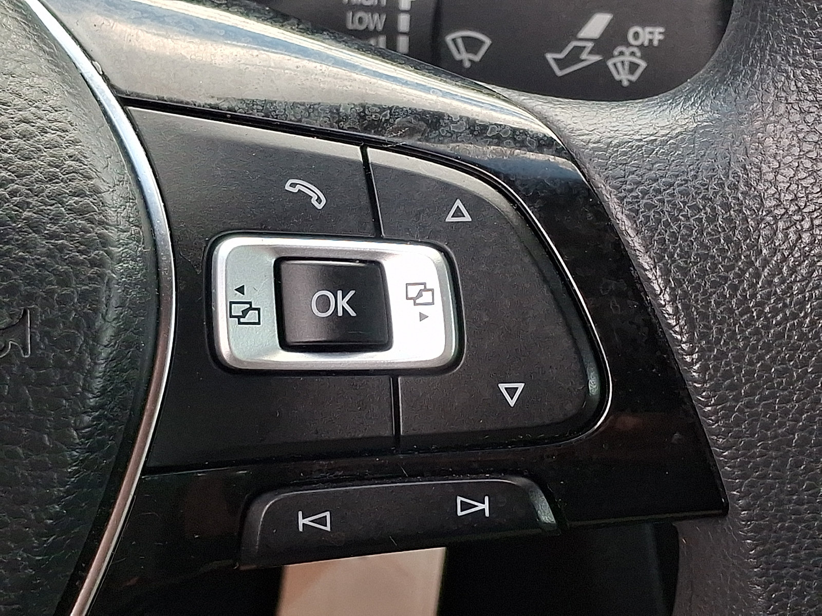 Used 2018 Volkswagen Jetta S FWD image 25