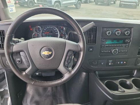 Used 2021 Chevrolet Express 3500 w/ Power Convenience Package RWD image 11