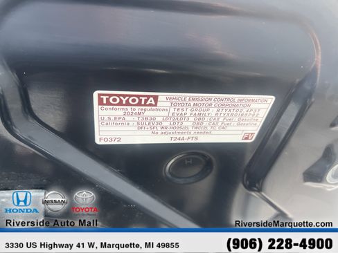 Used 2024 Toyota Tacoma SR AWD/4WD image 14