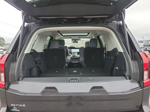 New 2025 Ford Expedition Active AWD/4WD image 11
