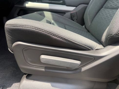 New 2026 RAM 1500 Express AWD/4WD image 13