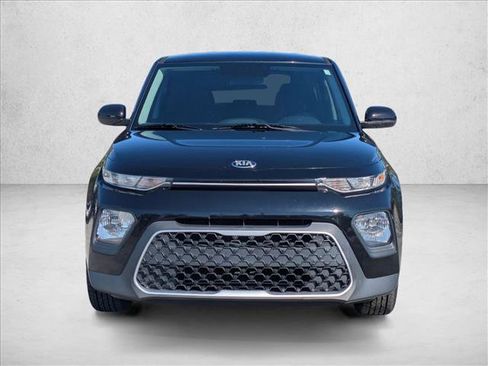 Used 2020 Kia Soul LX FWD image 2