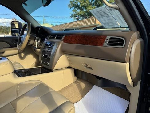 Used 2009 GMC Sierra 2500 SLT w/ SLT Convenience Package image 13