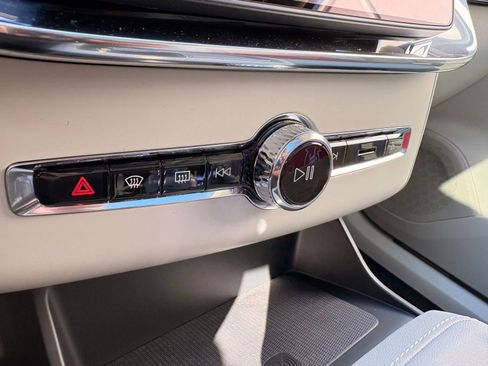 New 2026 Volvo XC90 B6 Ultra w/ Protection Package AWD/4WD image 19