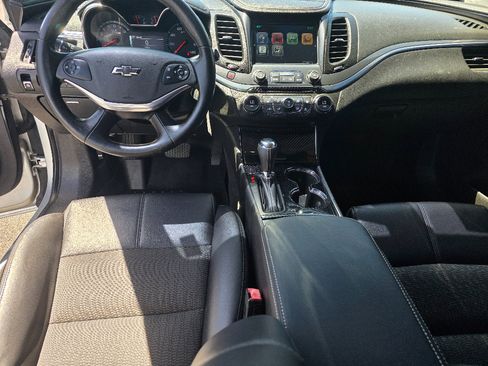 Used 2014 Chevrolet Impala LT w/ Convenience Package FWD image 16