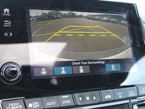 Used 2019 Honda Odyssey Touring image 12
