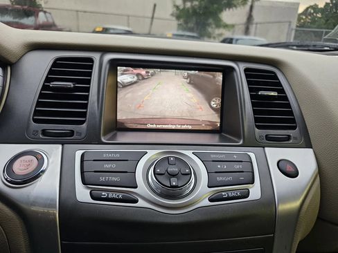 Used 2012 Nissan Murano SV FWD image 22
