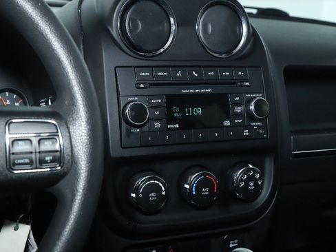 Used 2017 Jeep Patriot Sport w/ Power Value Group image 25