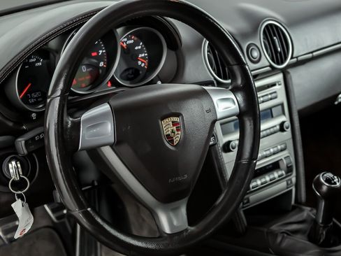Used 2005 Porsche Boxster RWD image 28