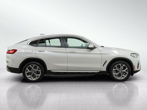Used 2024 BMW X4 xDrive30i w/ Parking Assistance Package AWD/4WD image 6